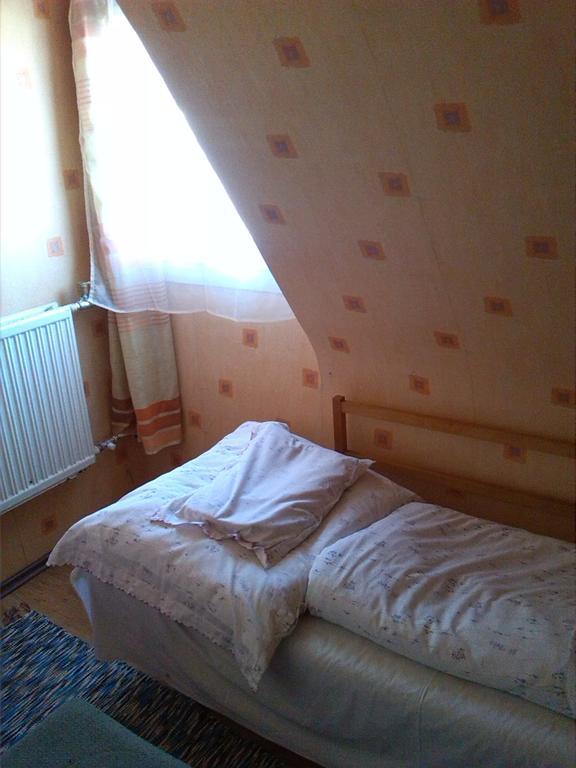Alpesi Vendeghaz Otel Orosháza Oda fotoğraf
